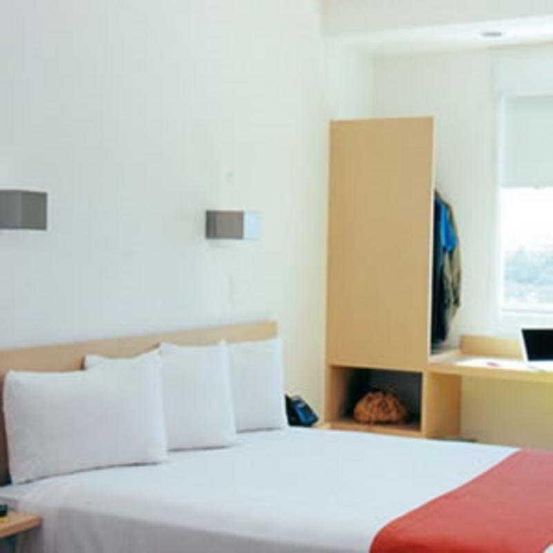One Acapulco Costera Hotel Room photo